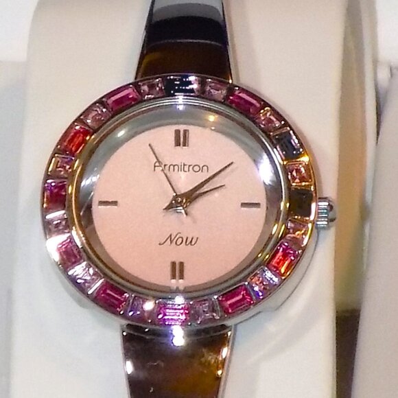 New with Tag Armitron Now Ladies Stainless Bracelet Watch Crystal Bezel 75/5130 - Picture 4 of 10